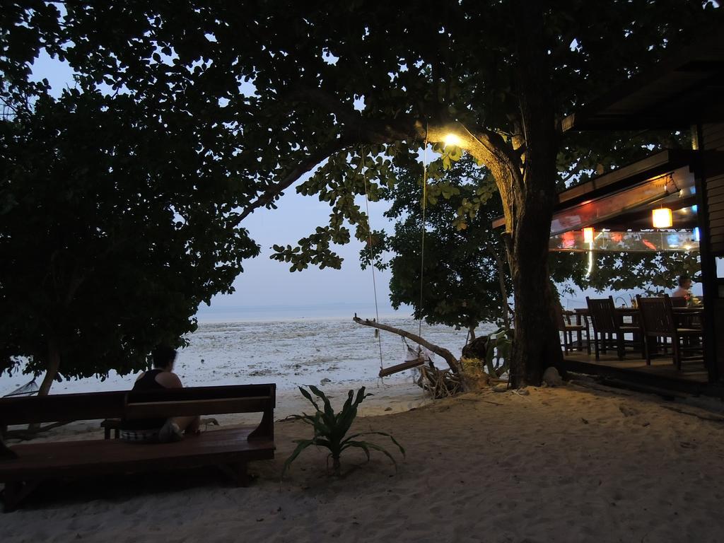 Coral Garden Resort Koh Kradan Esterno foto