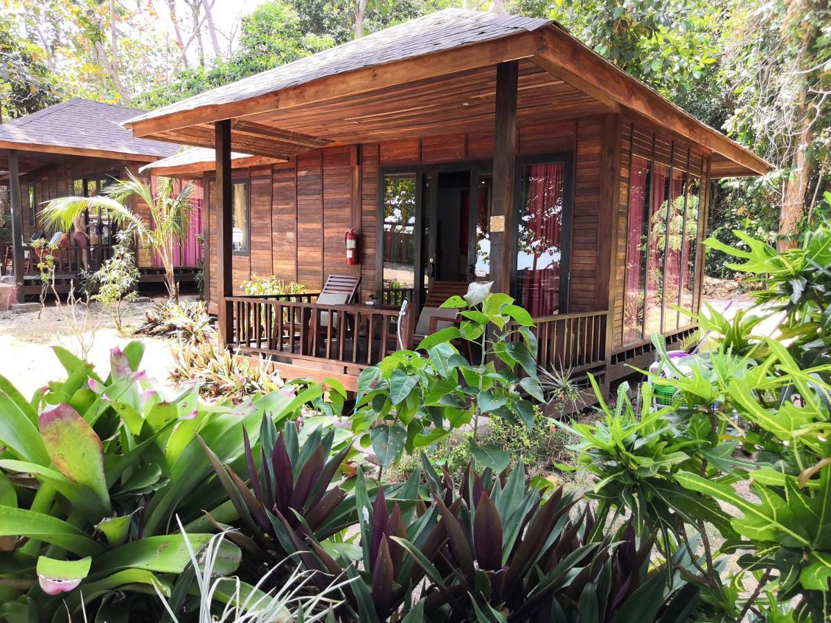 Coral Garden Resort Koh Kradan Esterno foto